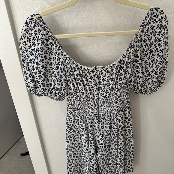 Reformation Cream Dress with Navy Floral Motif - Picture 4 of 4